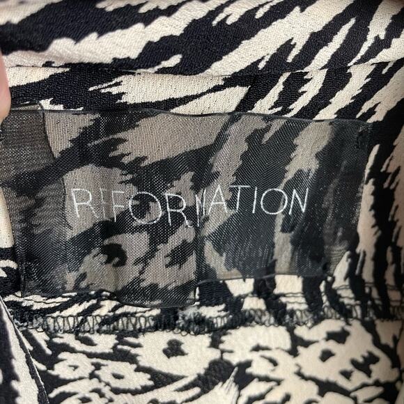 Elegant Black and Cream Women's Dress Reformation - Picture 8 of 10